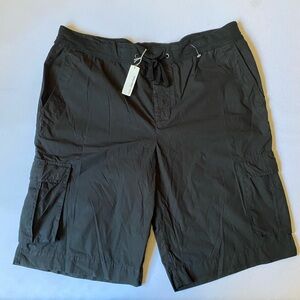 James Perse Men's Black Cargo Shorts size 5 new with tags